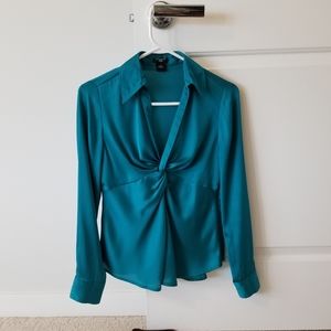 Elegant top with side zipper